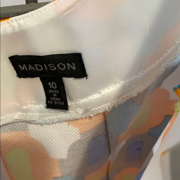 (NWT) MADISON ABSTRACT DRESS💖 - Picture 6 of 7